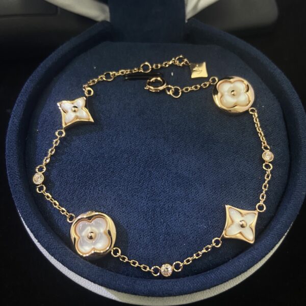 New Collection LV Bracelet 68