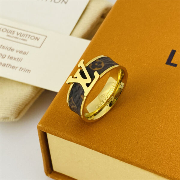 New Collection LV Ring 013