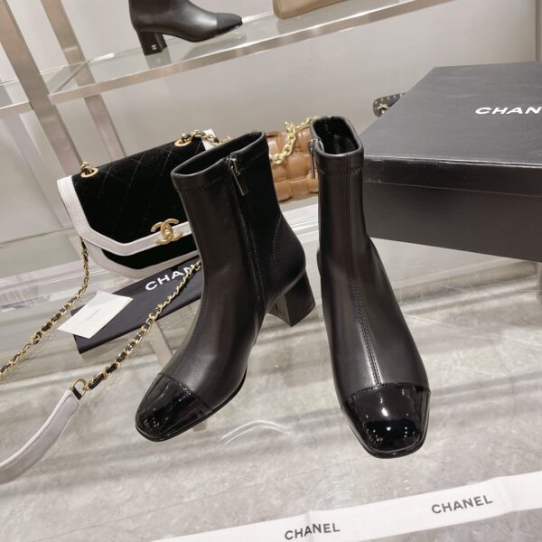 New Collection Chanel Shoes 356