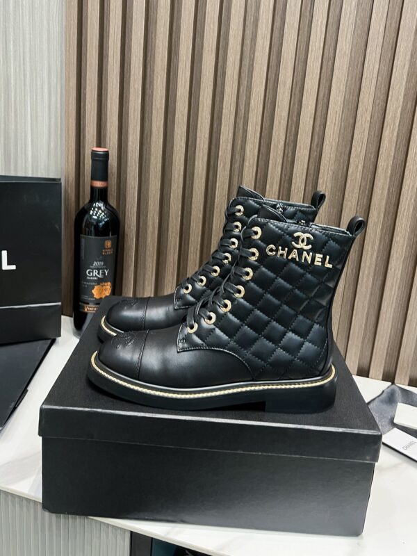 New Collection Chanel Shoes 368