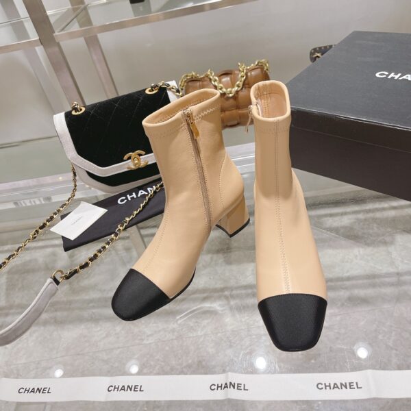 New Collection Chanel Shoes 356