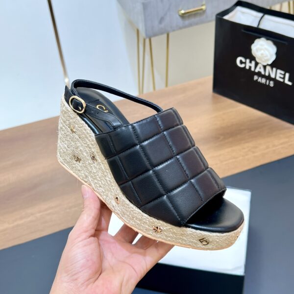 New Collection Chanel Shoes 363