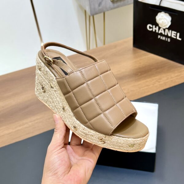 New Collection Chanel Shoes 363