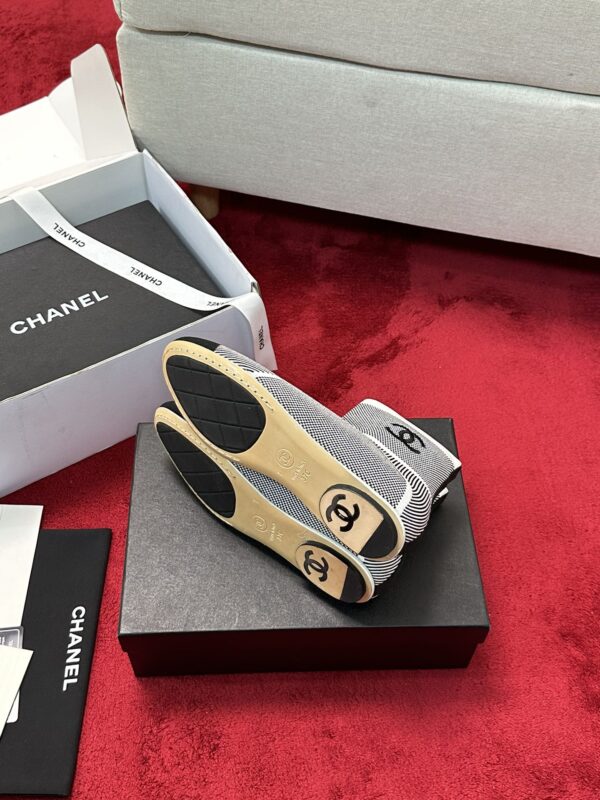 New Collection Chanel Shoes 385