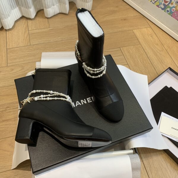 New Collection Chanel Shoes 357