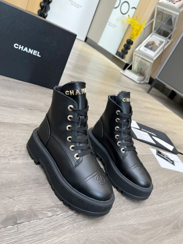 New Collection Chanel Shoes 405