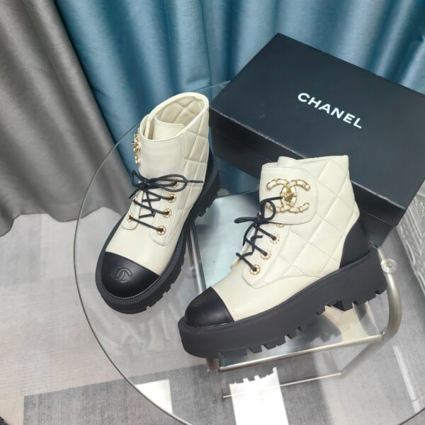 New Collection Chanel Shoes 375