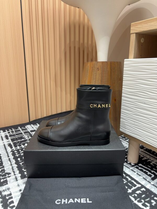 New Collection Chanel Shoes 400