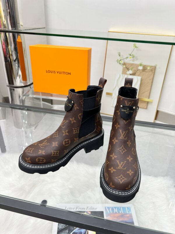 New Collection LV Shoes 0329