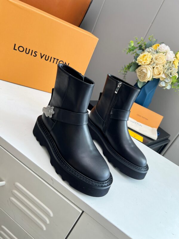 New Collection LV Shoes 0337