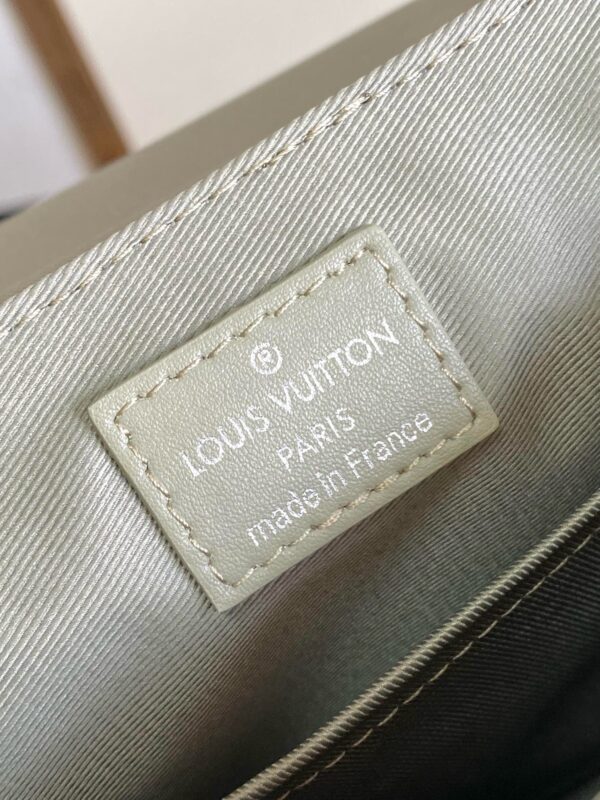 New Collection LV Bag 1913