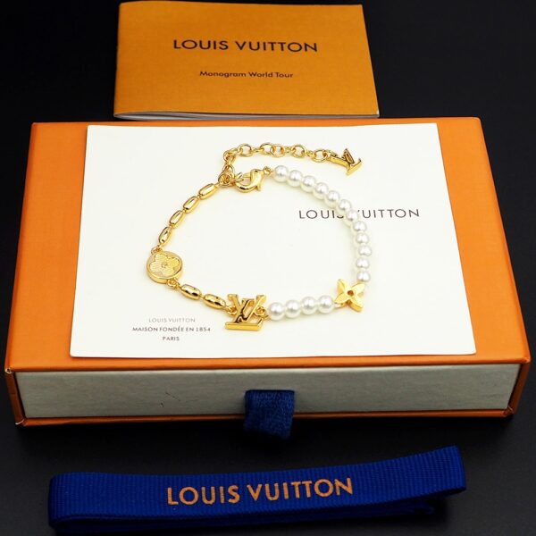 New Collection LV Bracelet 77