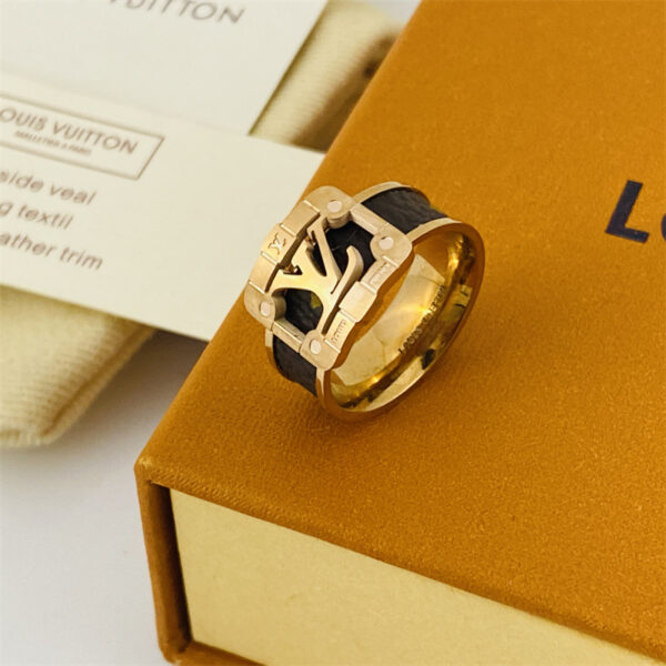 New Collection LV Ring 013