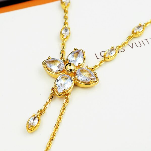 New Collection LV Necklace 01