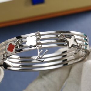 New Collection LV Bracelet 91