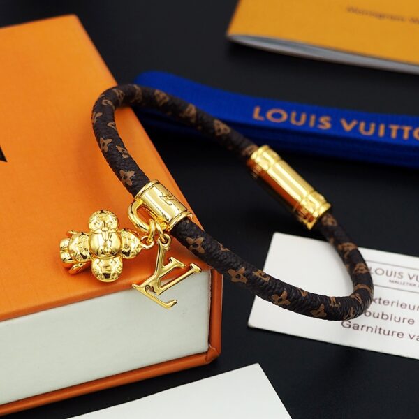 New Collection LV Bracelet 74