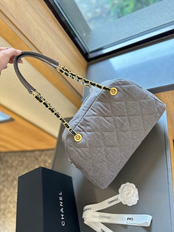 New Collection Chanel Bag 820