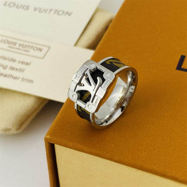 New Collection LV Ring 013