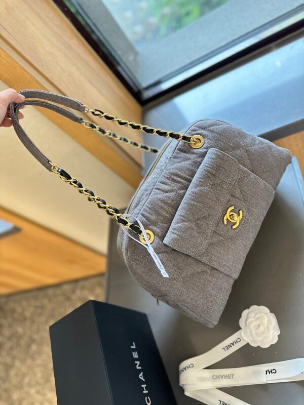 New Collection Chanel Bag 820