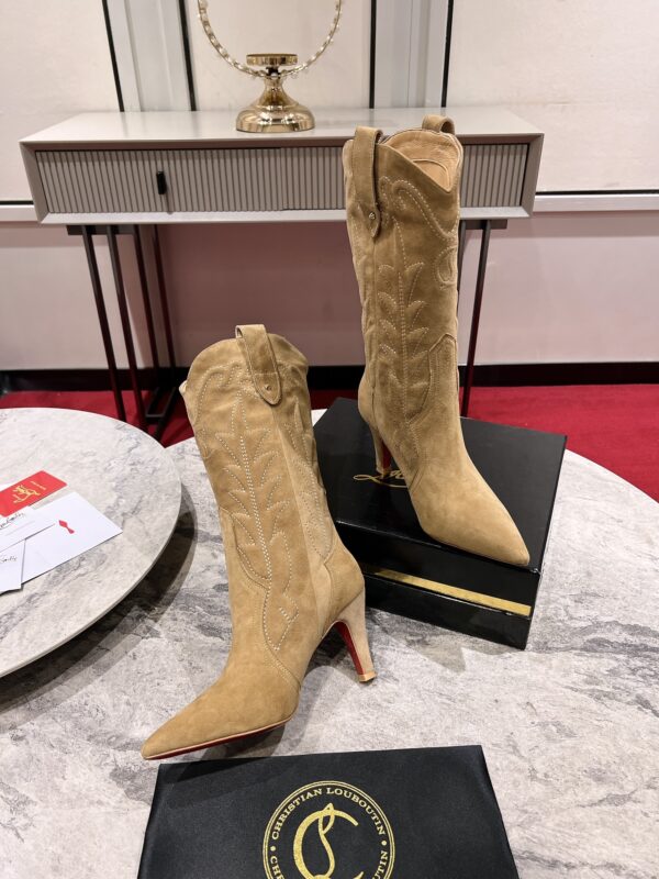 New Collection Christian Louboutin Shoes 035