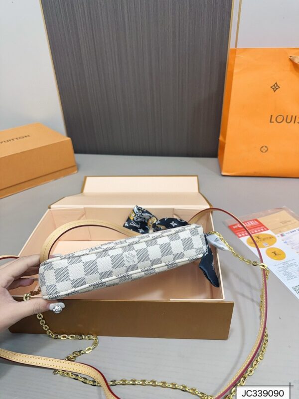 New Collection LV Bag 2004