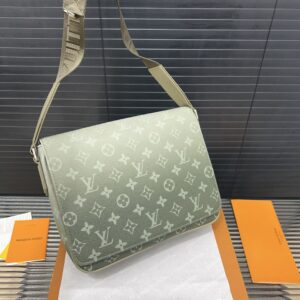 New Collection LV Bag 1946