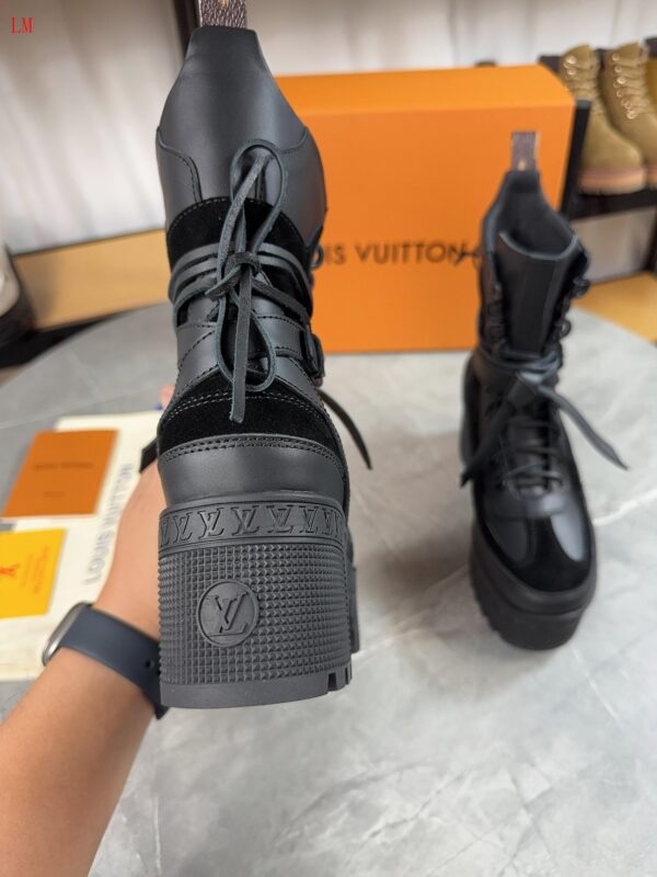 New Collection LV Shoes 0400