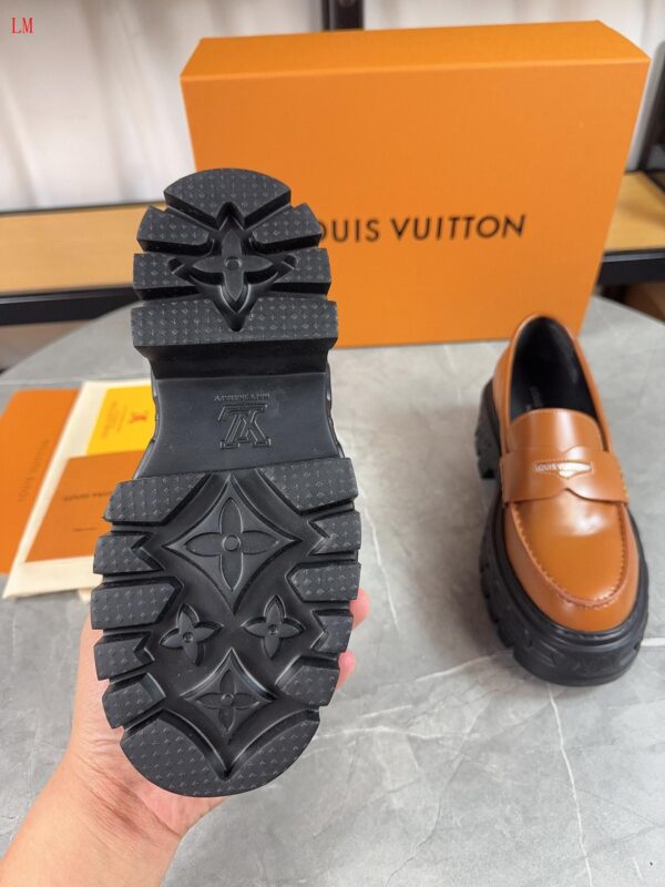 New Collection LV Shoes 0402