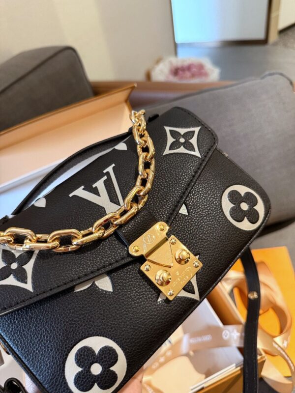 New Collection LV Bag 1968