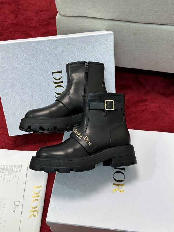 New Collection Dior Shoes 204