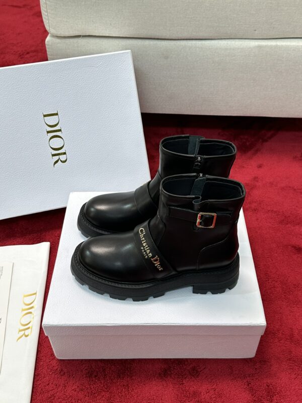 New Collection Dior Shoes 204