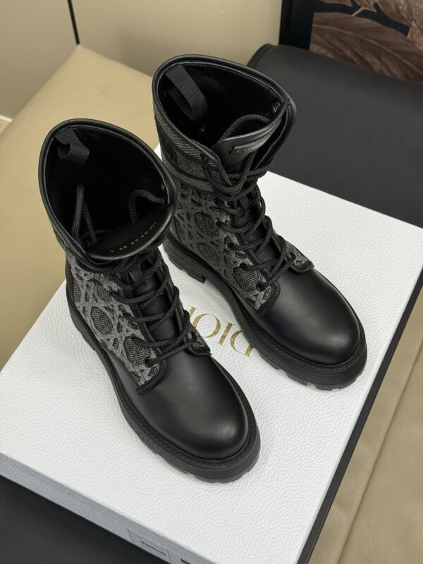 New Collection Dior Shoes 197