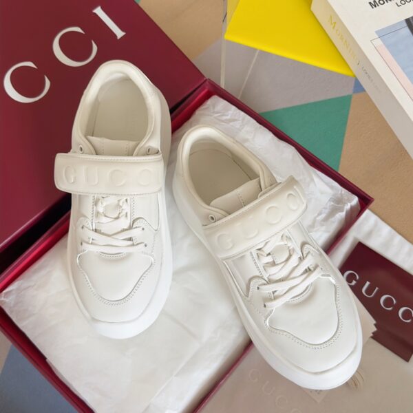 New Collection Gucci Shoes 325