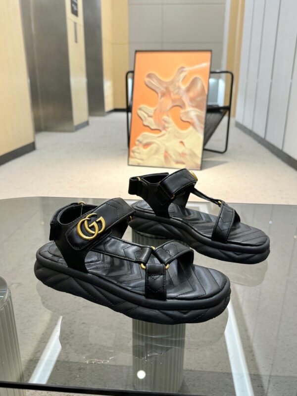 New Collection Gucci Shoes 338