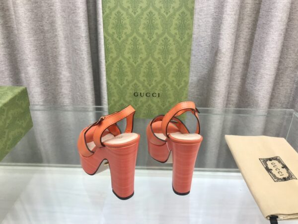 New Collection Gucci Shoes 327