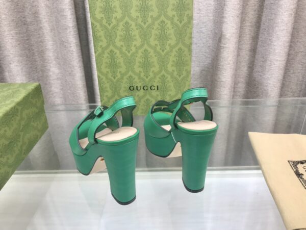 New Collection Gucci Shoes 327