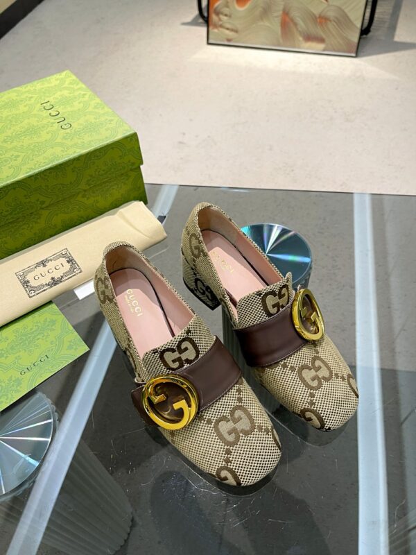 New Collection Gucci Shoes 323