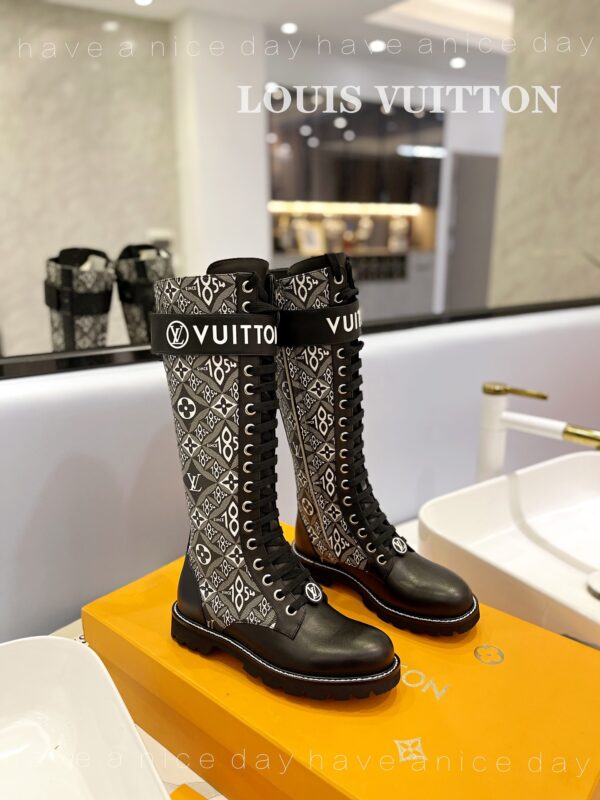 New Collection LV Shoes 0410