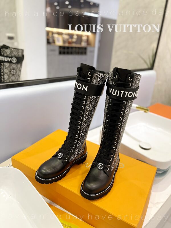 New Collection LV Shoes 0410