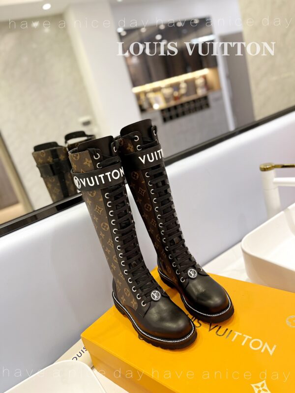 New Collection LV Shoes 0410