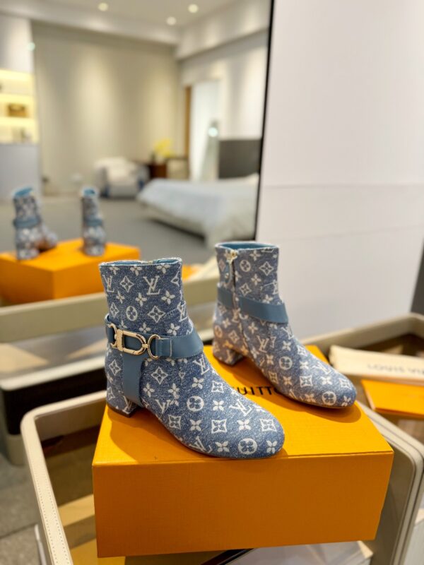 New Collection LV Shoes 0417