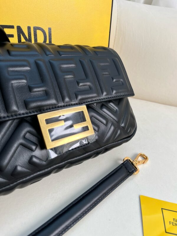 New Collection Fendi Bag 162