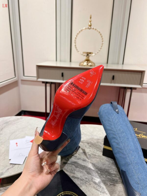 New Collection Christian Louboutin Shoes 034