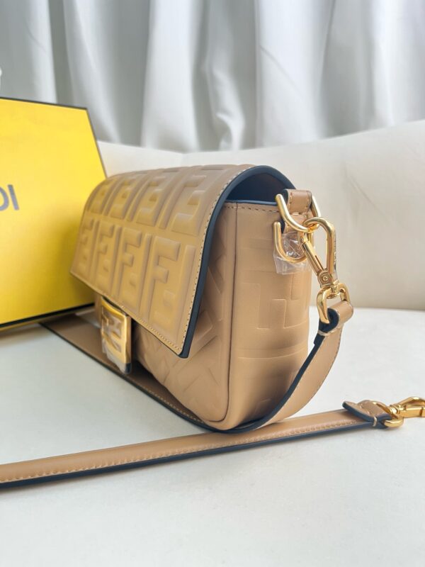 New Collection Fendi Bag 161