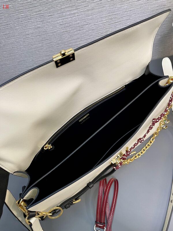 New Collection Prada Bag 145