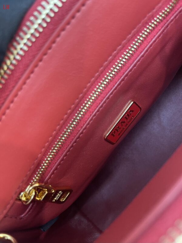 New Collection Prada Bag 162