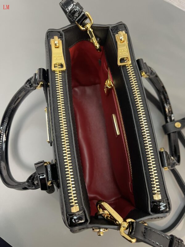 New Collection Prada Bag 162