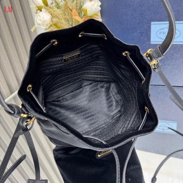 New Collection Prada Bag 147