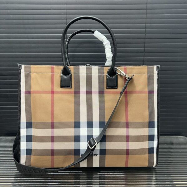 New Collection Burberry Bag 084