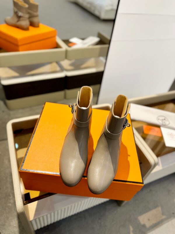 New Collection Hermes Shoes 052